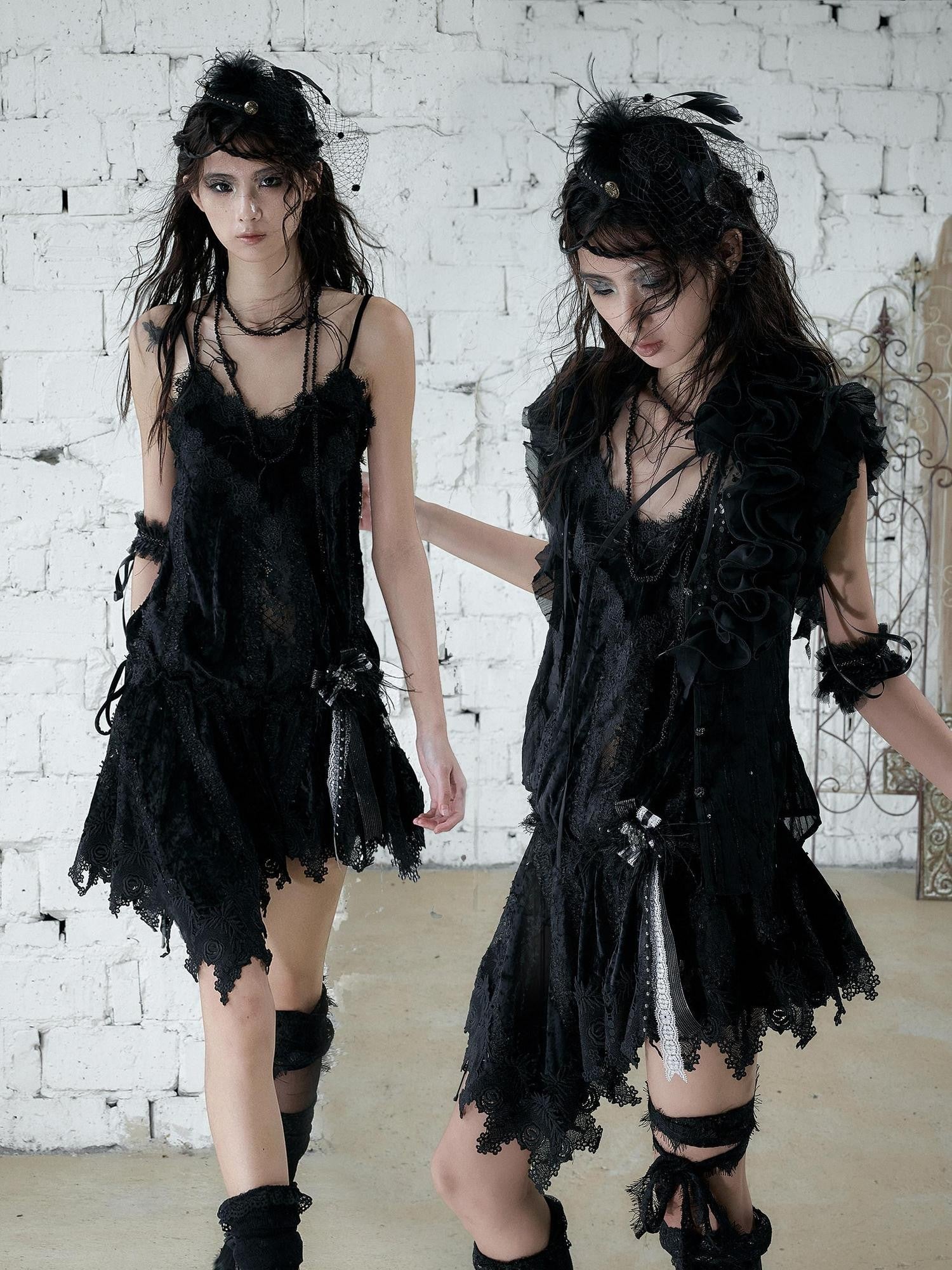 NO ROMANCE Lace Velvet Drawstring V-neck Irregular Women&