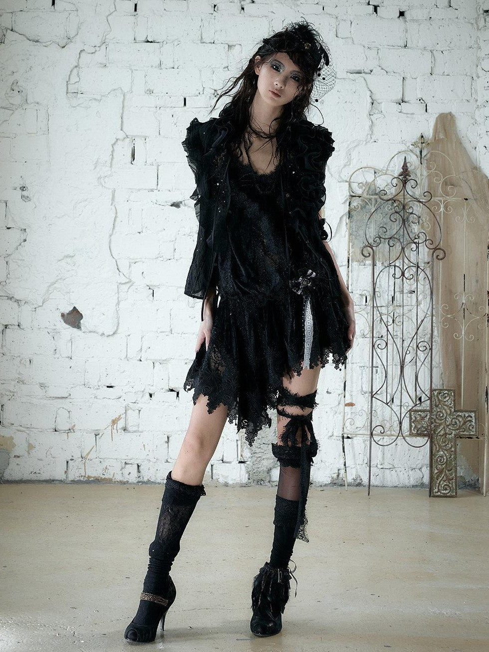 NO ROMANCE Lace Velvet Drawstring V-neck Irregular Women&