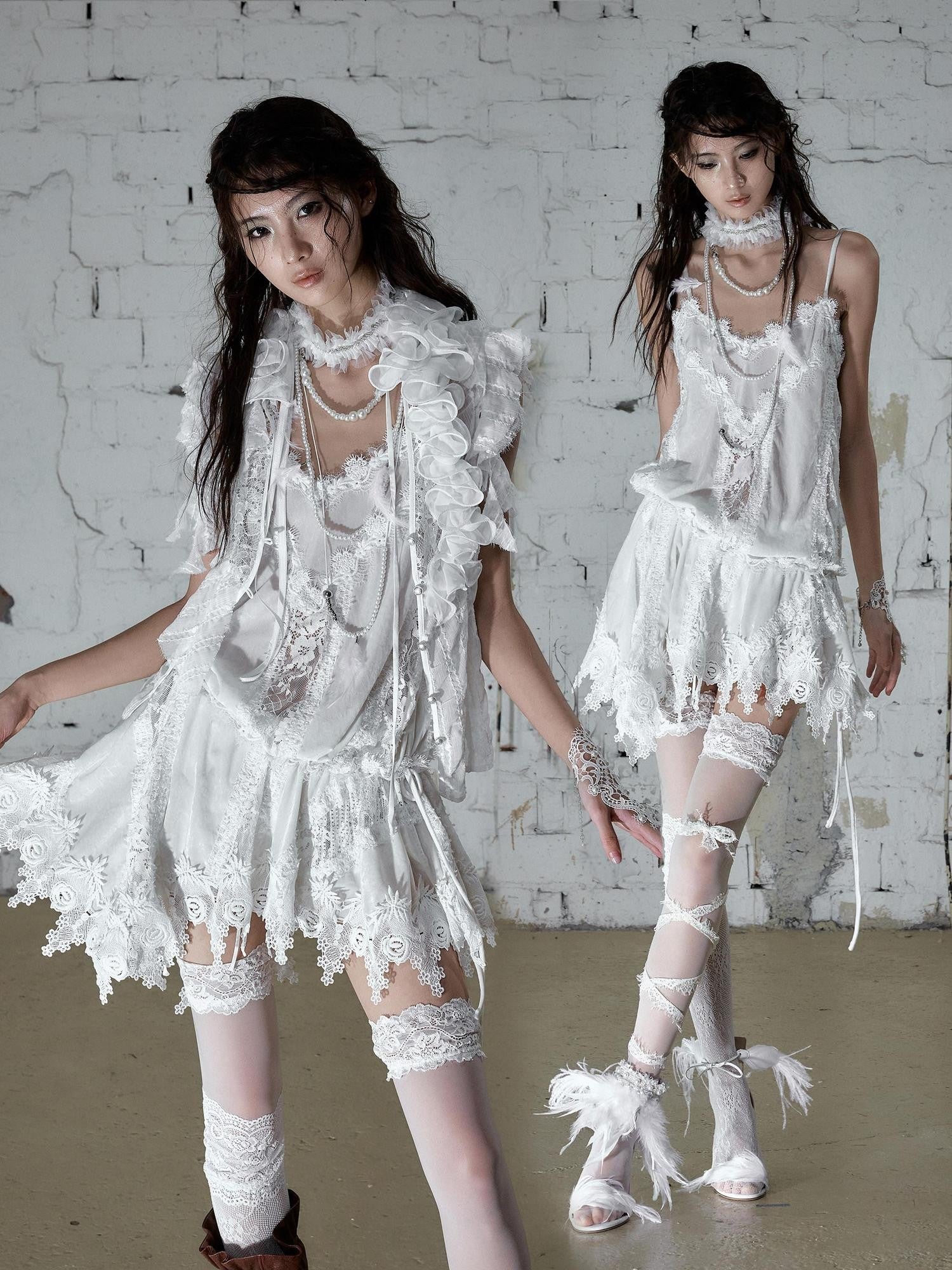 NO ROMANCE Lace Velvet Drawstring V-neck Irregular Women&
