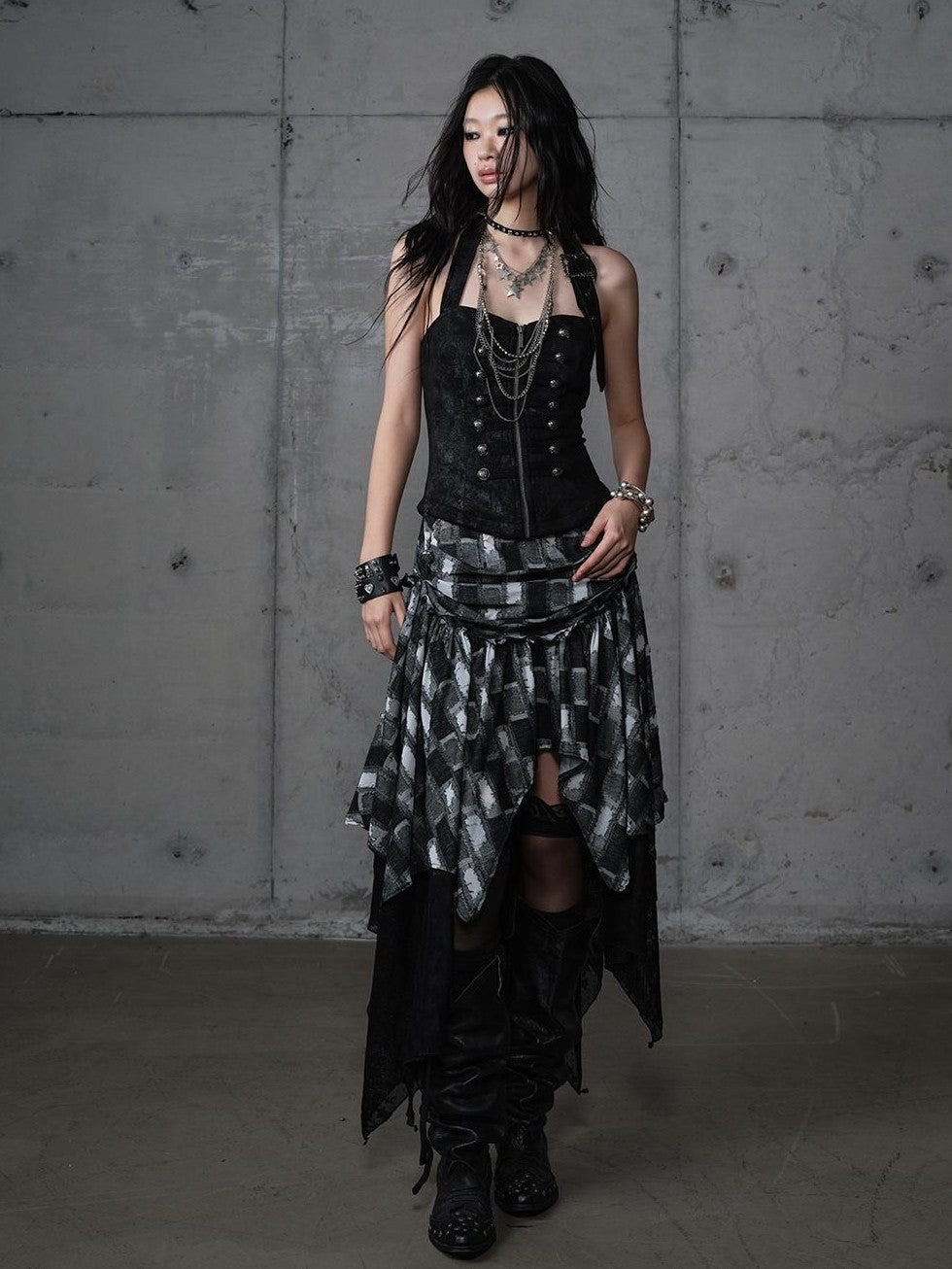 NO ROMANCE Plaid Velvet Irregular Court Style Women&