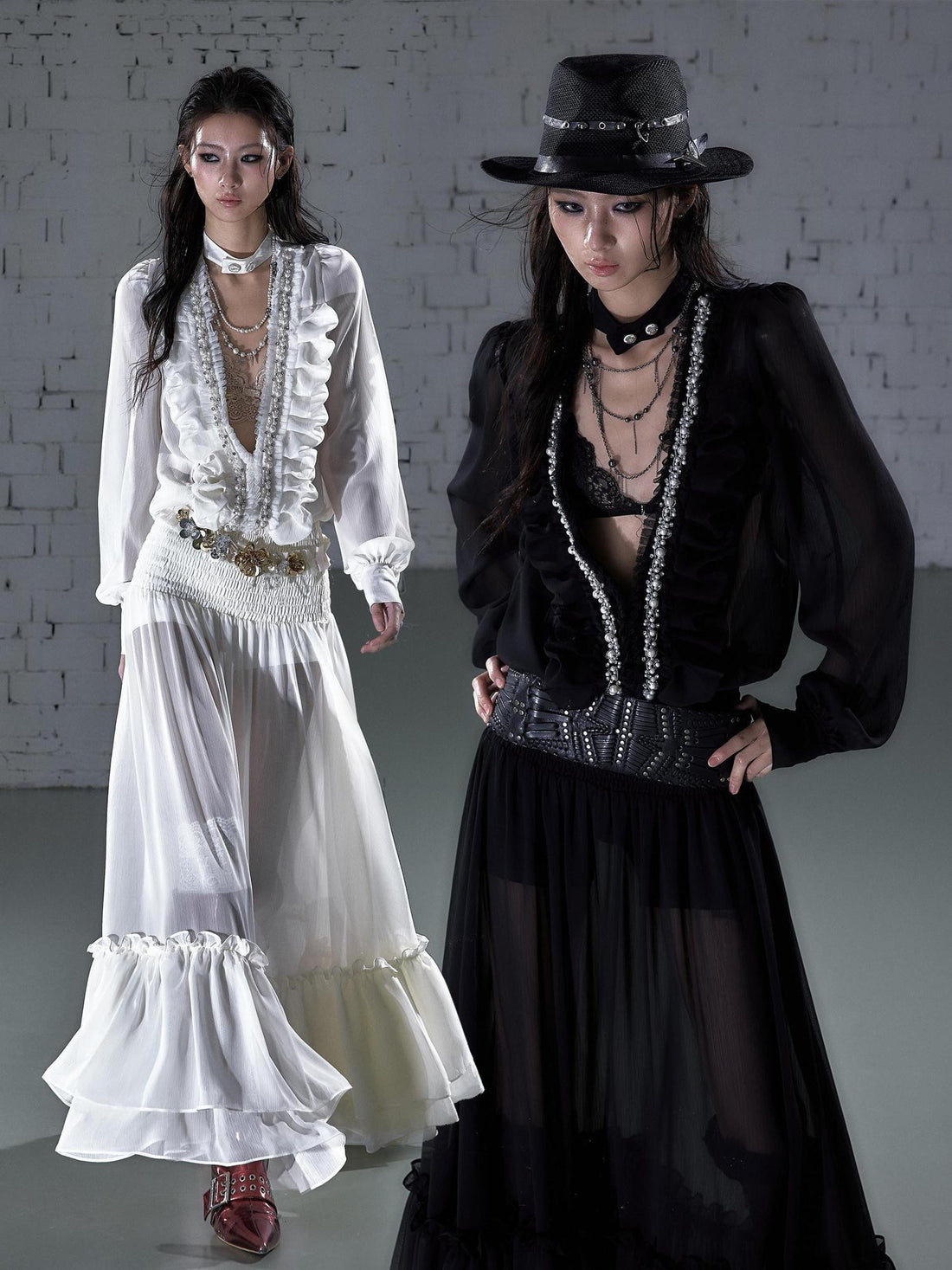 NO ROMANCE Regal Pleated V-neck A Line Women&