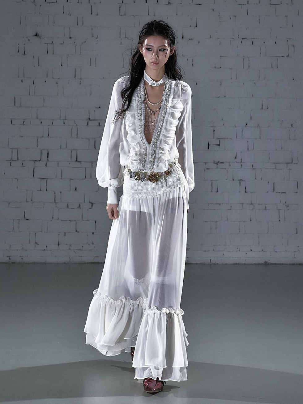 NO ROMANCE Regal Pleated V-neck A Line Women&