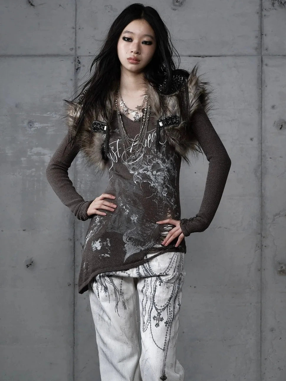 NO ROMANCE Reversible Ripped Punk Style V Neck Slim Fit Long Sleeve Women Graphic T-Shirt