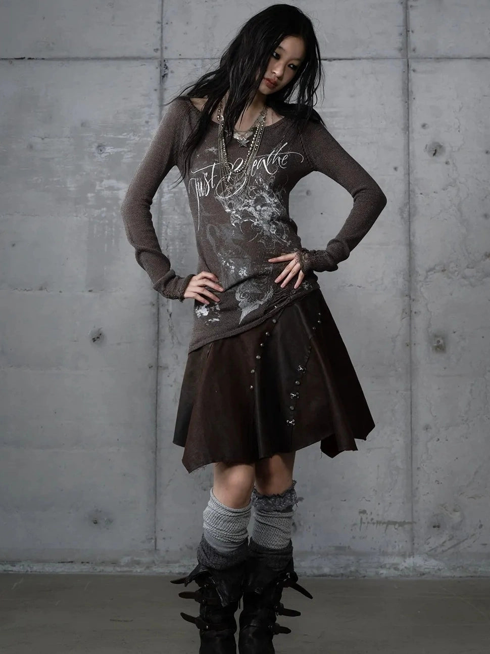 NO ROMANCE Reversible Ripped Punk Style V Neck Slim Fit Long Sleeve Women Graphic T-Shirt