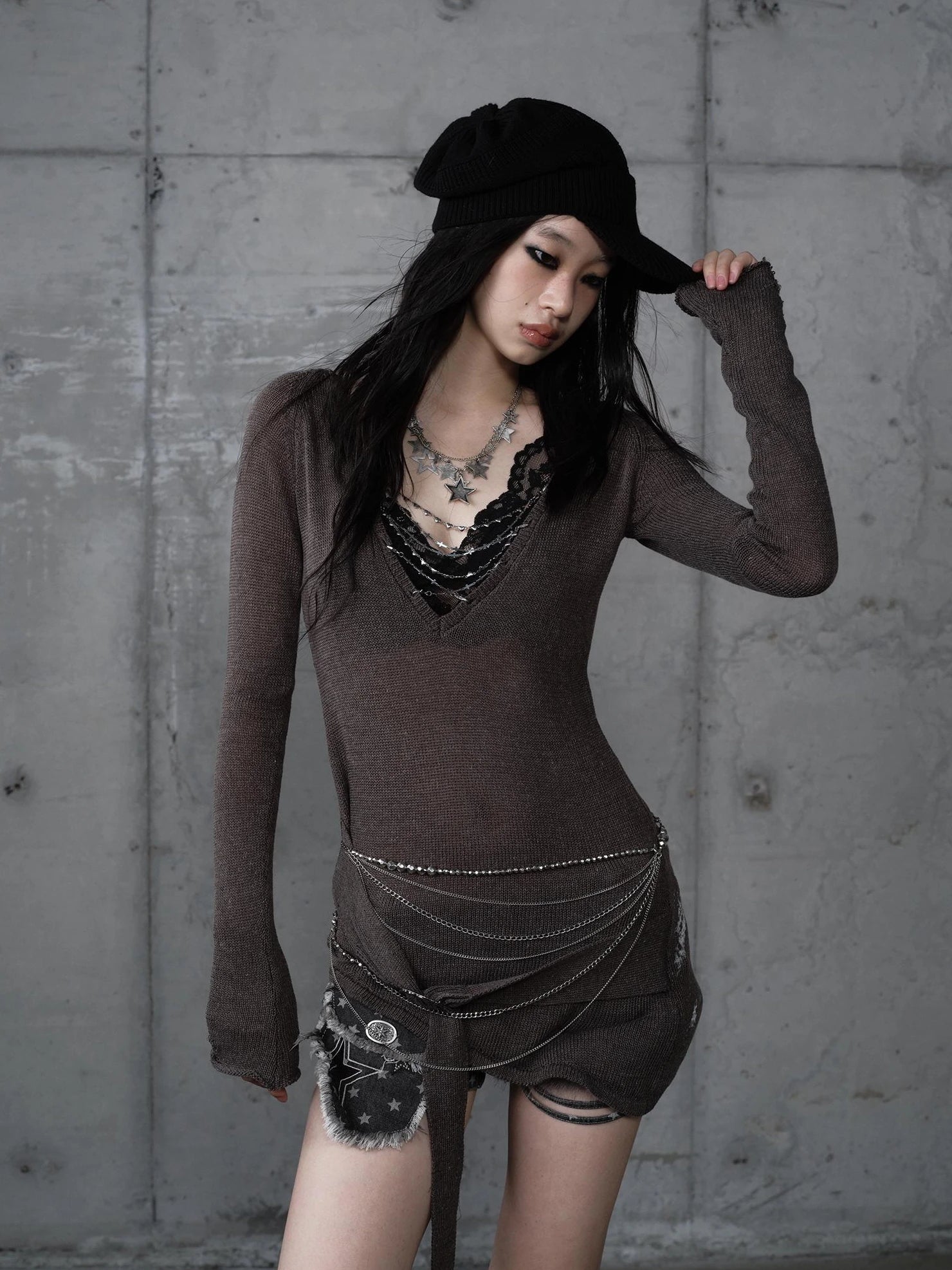 NO ROMANCE Reversible Ripped Punk Style V Neck Slim Fit Long Sleeve Women Graphic T-Shirt