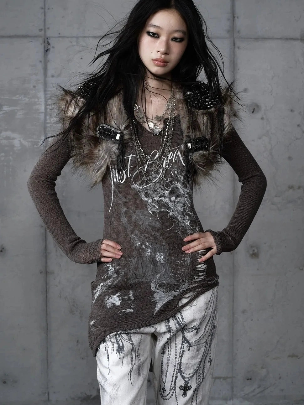 NO ROMANCE Reversible Ripped Punk Style V Neck Slim Fit Long Sleeve Women Graphic T-Shirt