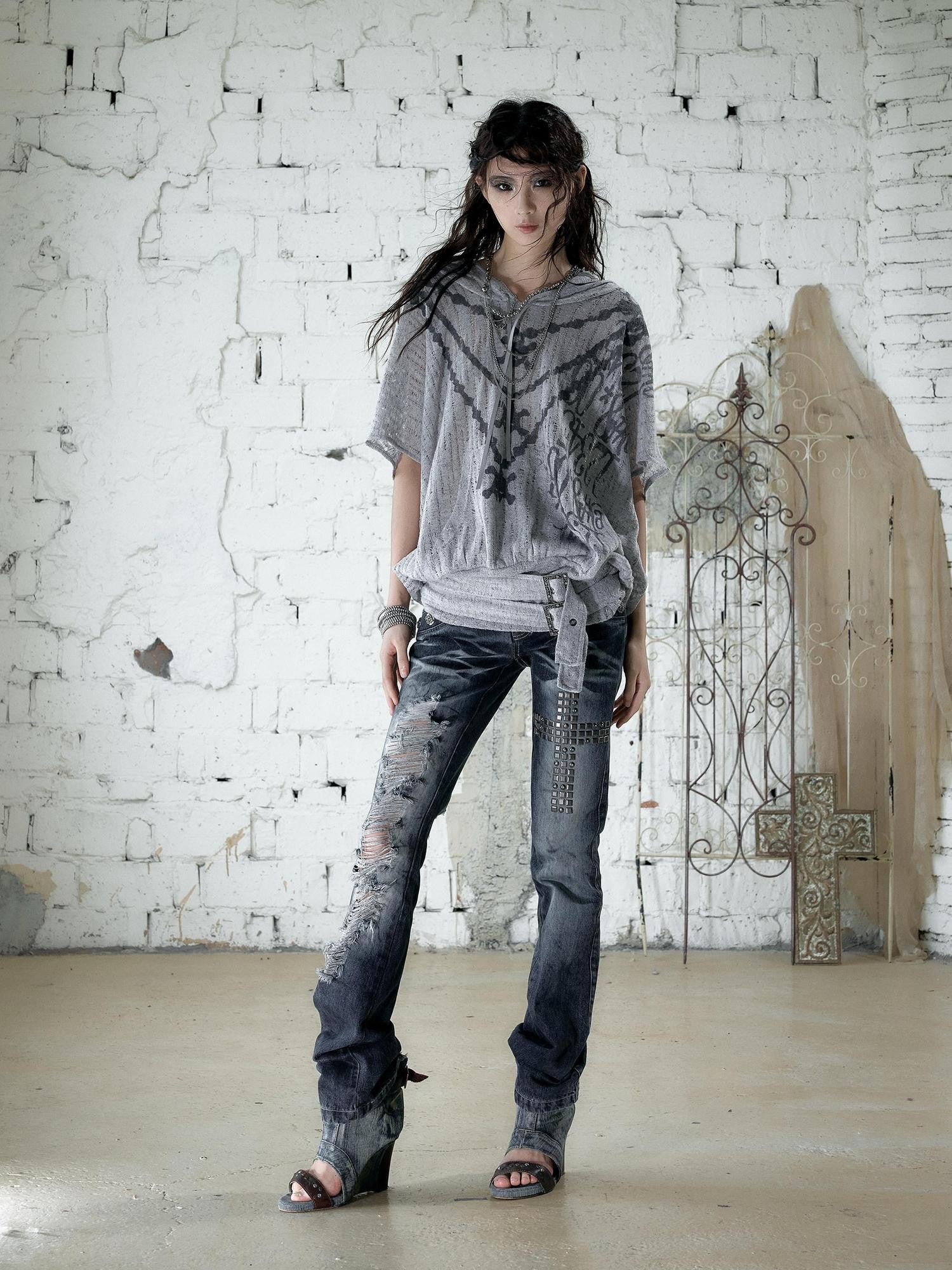 NO ROMANCE Ripped Printed Hooded Batwing Punk Women&