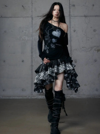 NO ROMANCE Stretchy Knit Asymmetric Neck Slim Long Sleeve Women Cross Heart Graphic T-Shirt