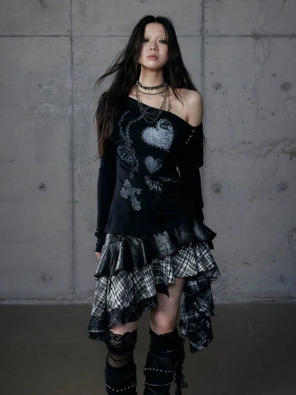 NO ROMANCE Stretchy Knit Asymmetric Neck Slim Long Sleeve Women Cross Heart Graphic T-Shirt