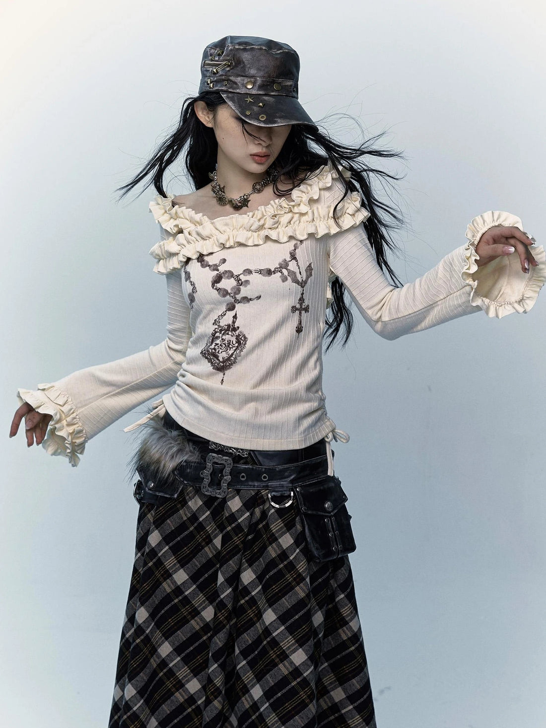 NO ROMANCE Stretchy Knit Off Shoulder Slim Fit Bell Sleeve Women Casual Heart Print Blouse