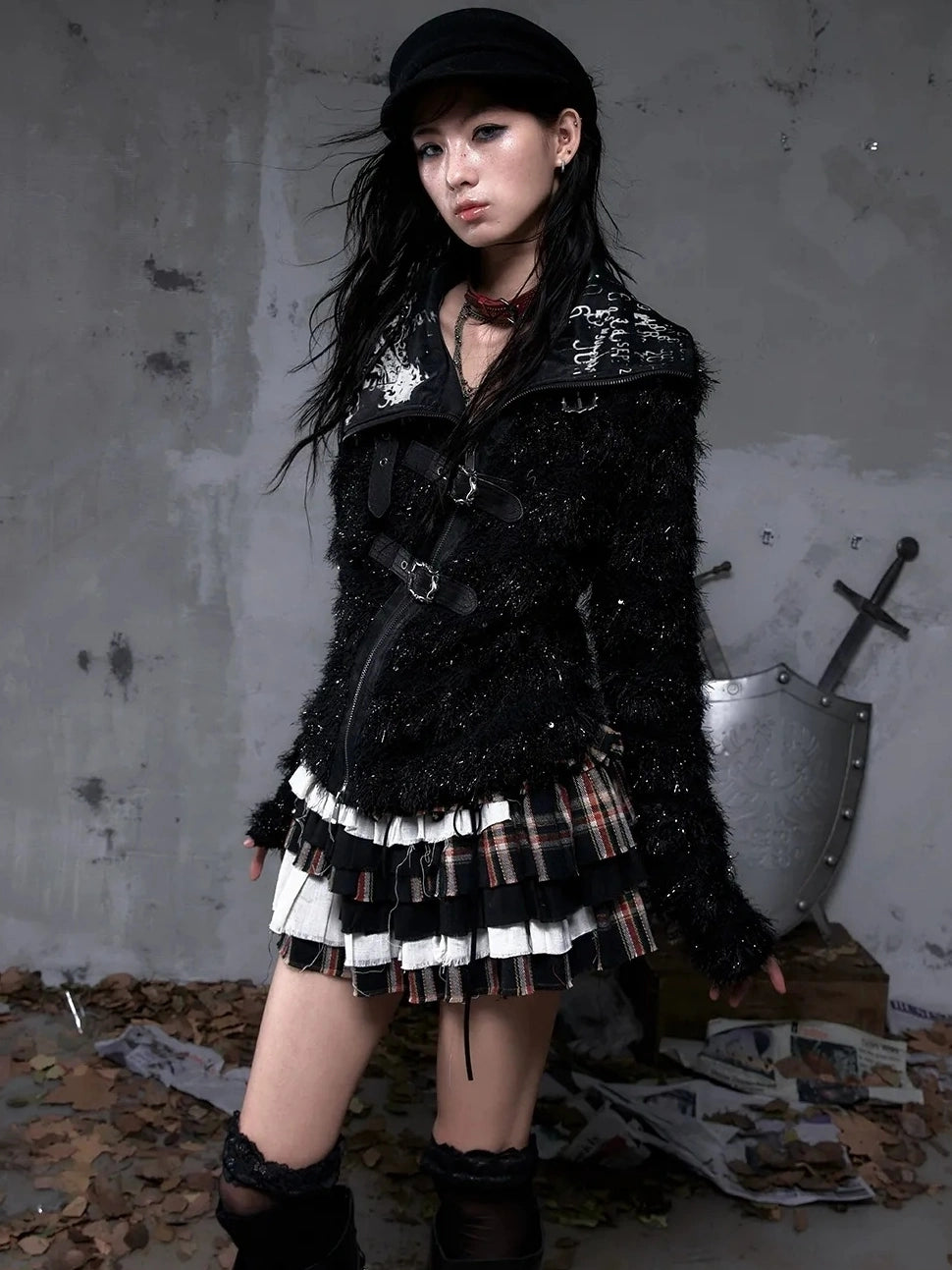 NO ROMANCE Tiered Ruffle Punk Low Rise Frayed Hem Loose Fit Women Citywalk Black Red Skirt