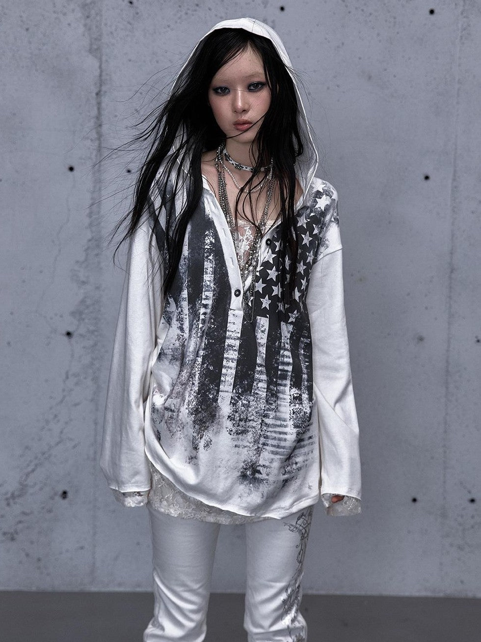 NO ROMANCE V-neck Print Lace Panel Loose Fit Women&