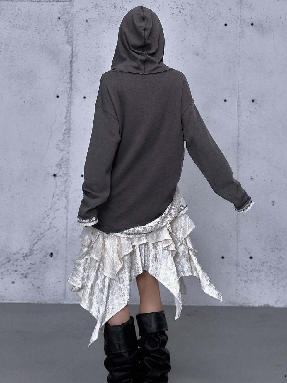 NO ROMANCE V-neck Print Lace Panel Loose Fit Women&