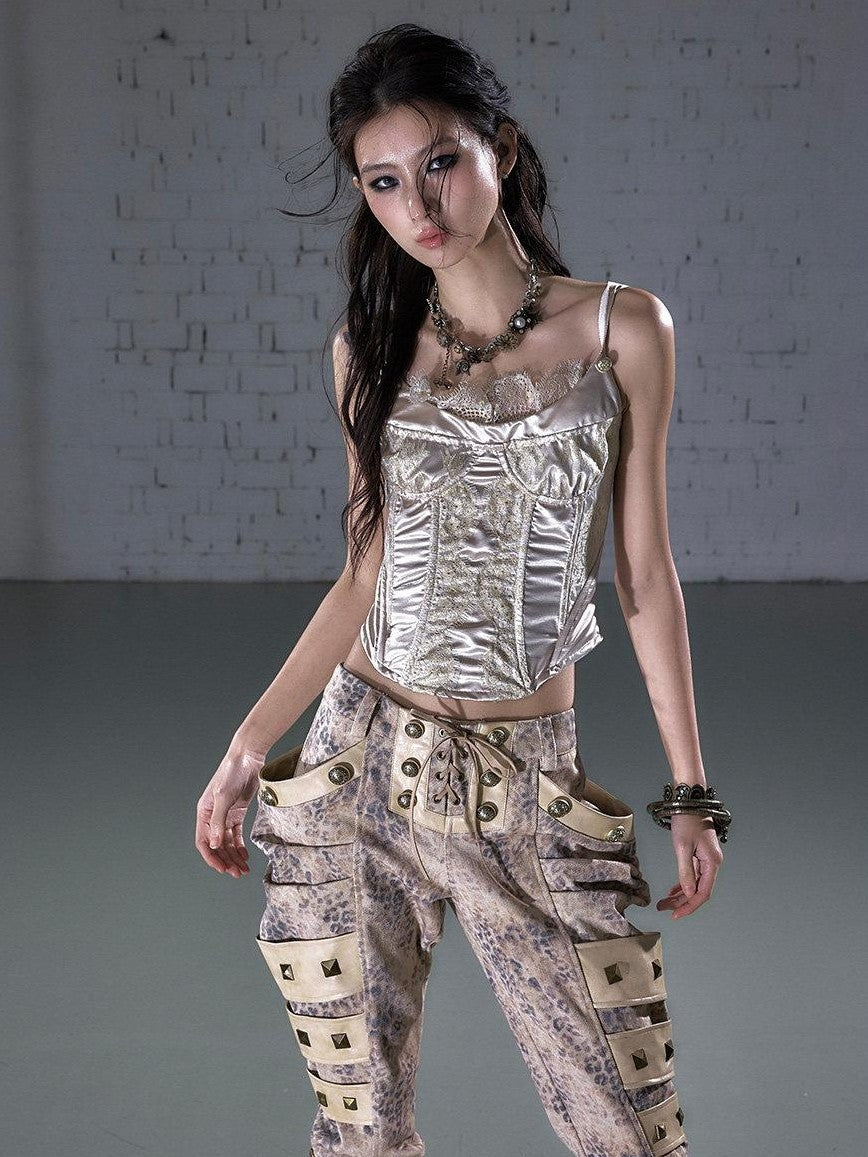 NO ROMANCE Vintage Court Waist Cinching Lace Trim Boned Bustier Women&