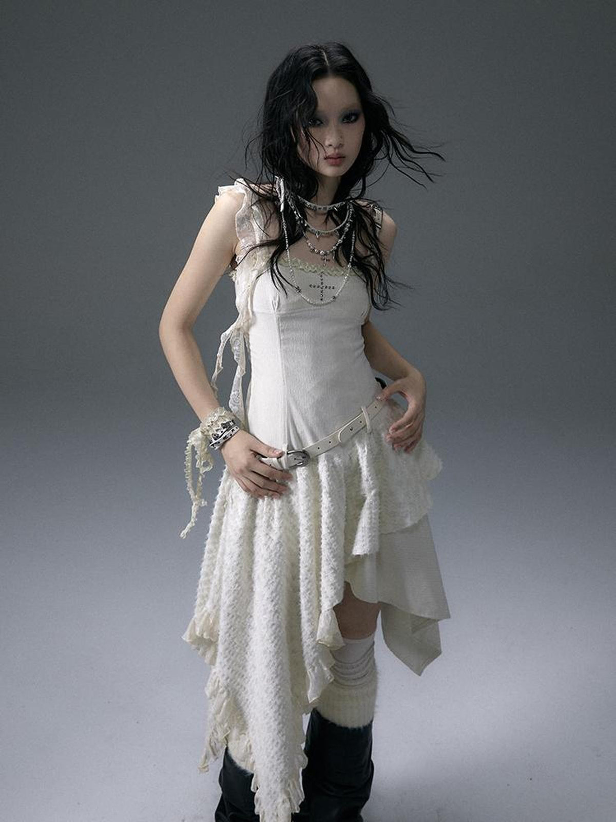 NO ROMANCE Vintage Dark Punk Asymmetric Velvet Spliced Women&