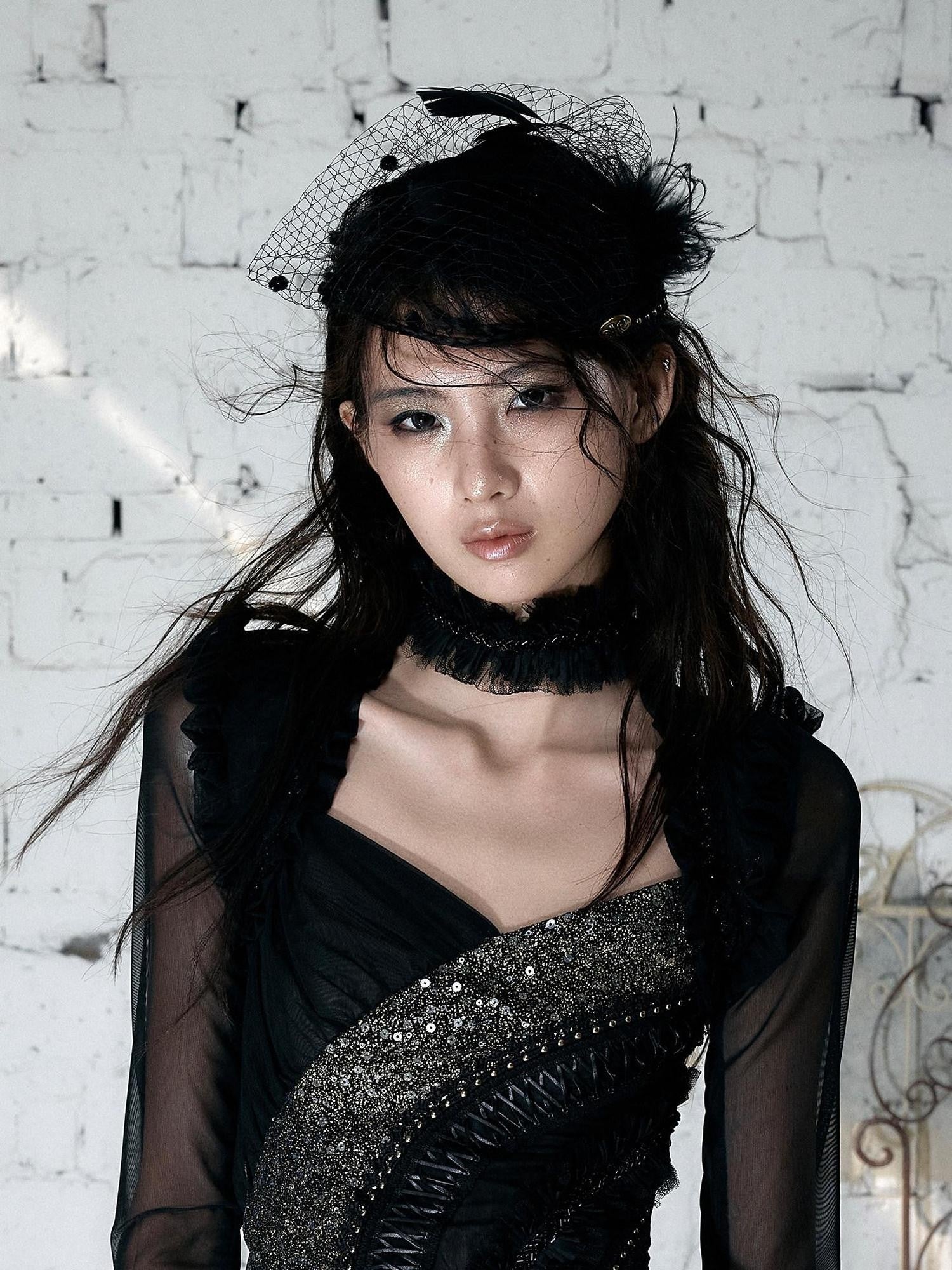 NO ROMANCE Vintage Pleated Hand Beaded Collar Women&