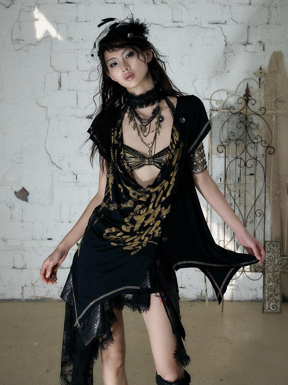 NO ROMANCE Vintage Pleated Hand Beaded Collar Women&