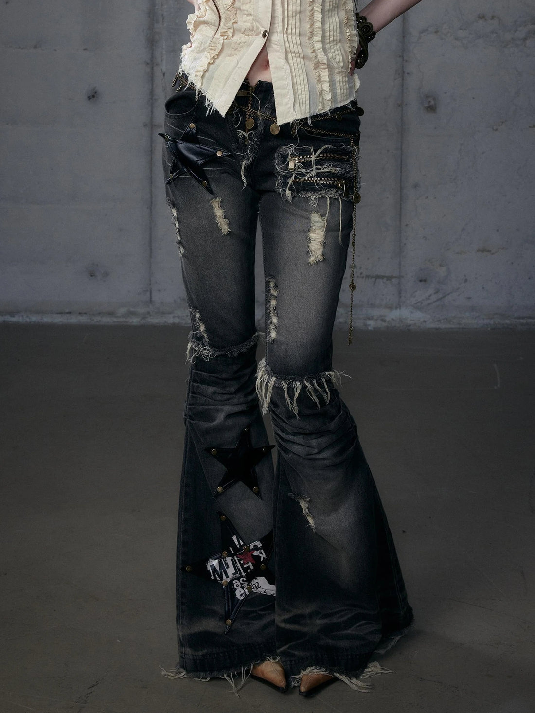 NO ROMANCE Vintage Washed Black Star Print High Waisted Slim Non Stretch Women Denim Jeans