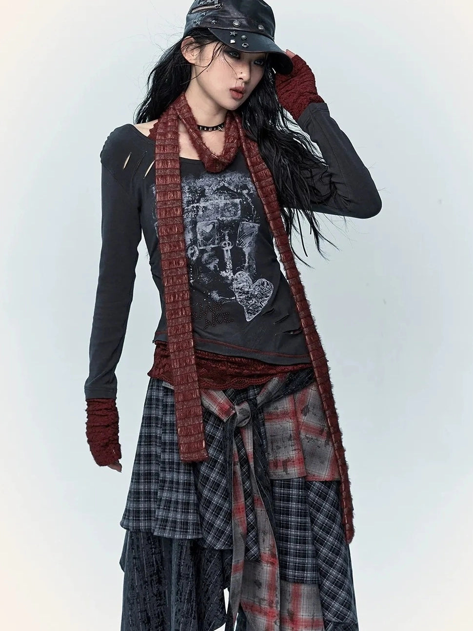 Viscose Blend Patchwork Print Slim Fit Vintage Round Neck Women Gray T-Shirt