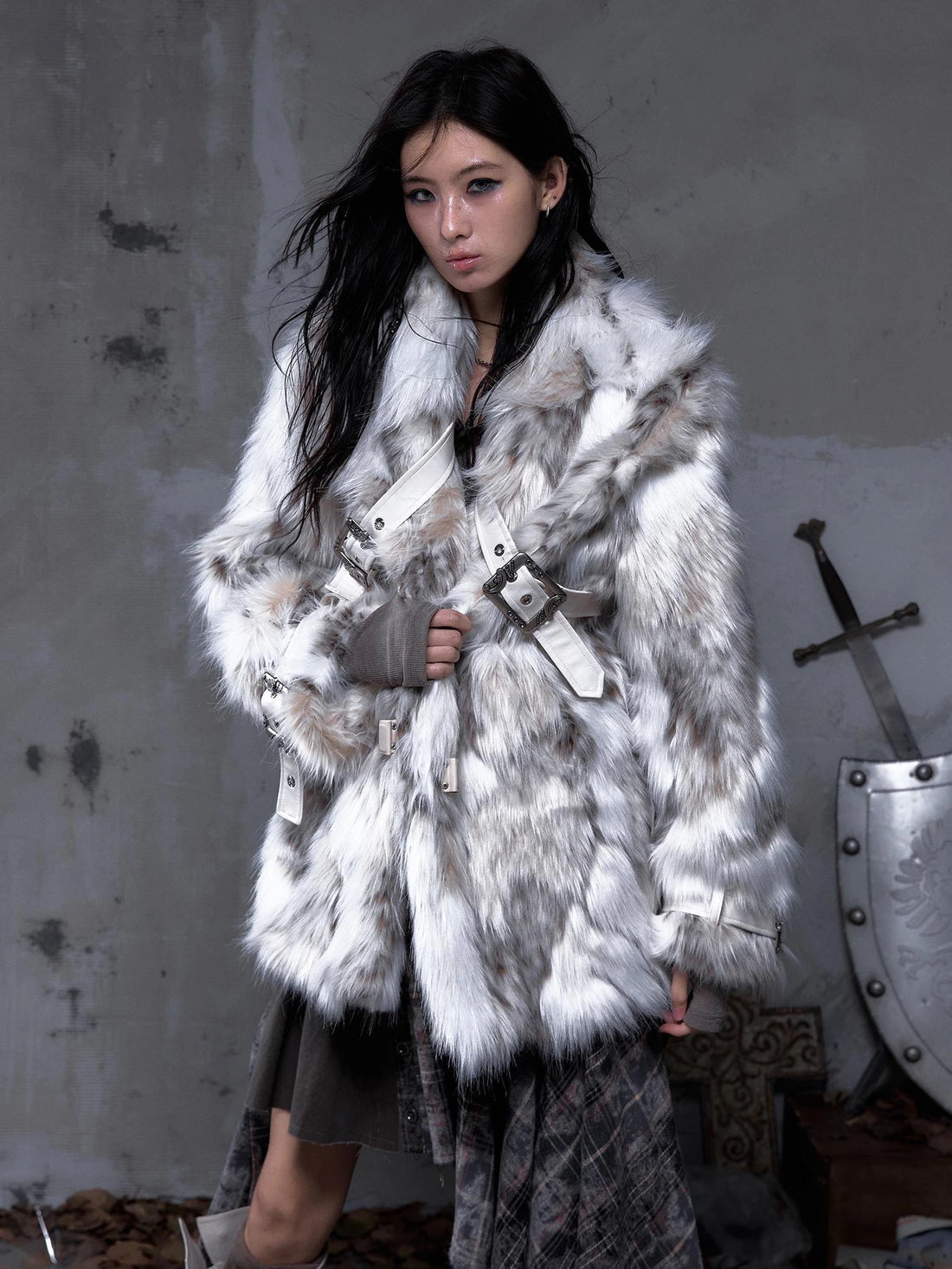 NO ROMANCE Warm Vintage Loose Fit Mid Length Lapel Collar Women Ivory Fur No Hood Jacket