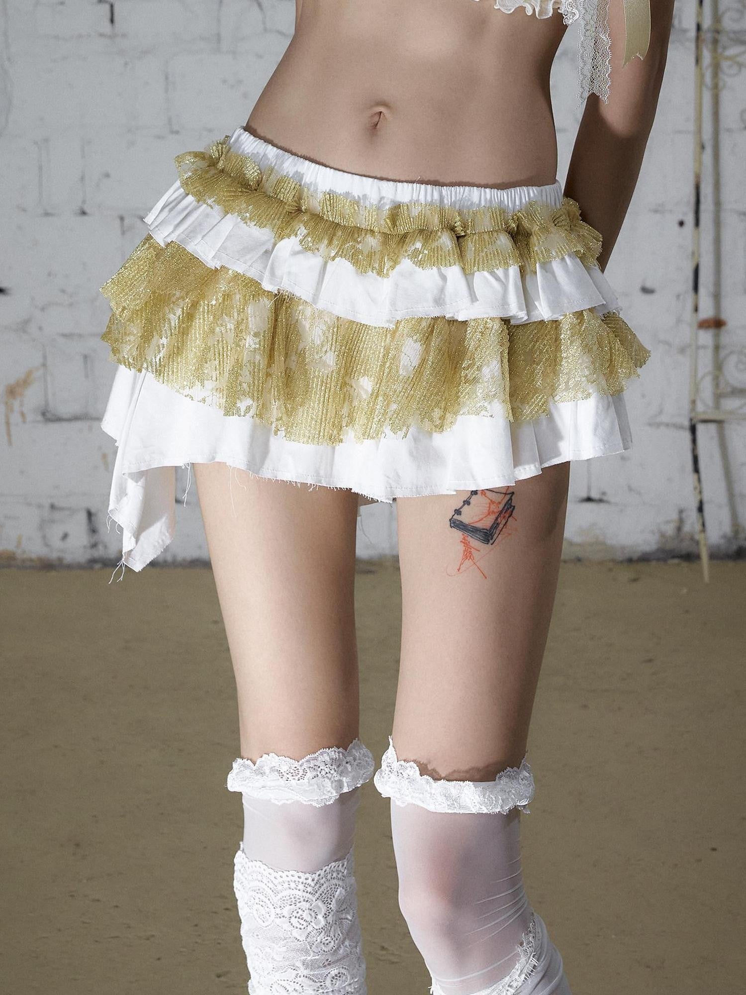 NO ROMANCE White Gold Ruffle Asymmetric Low Waist Vintage Pleated Women&