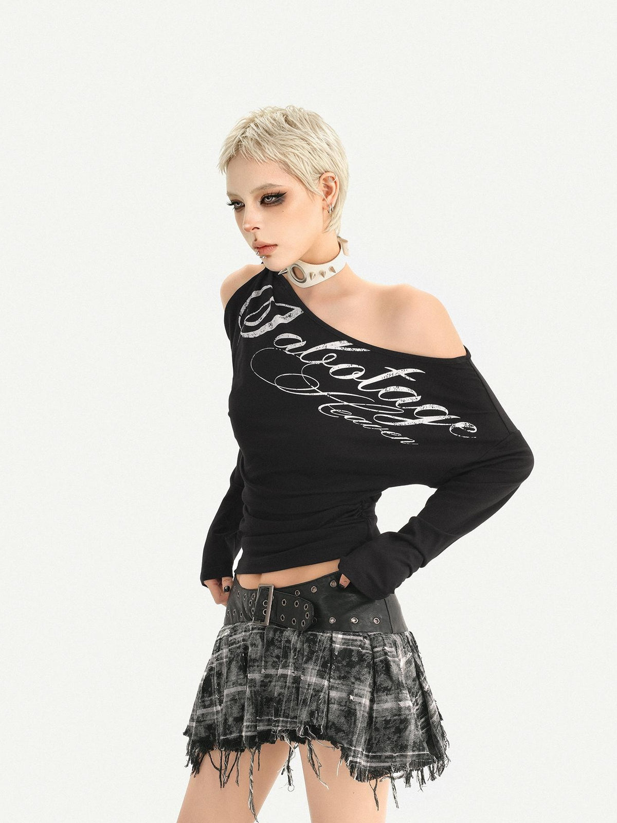 Nico Molly Black Cold Shoulder Letter Print American Style Women&