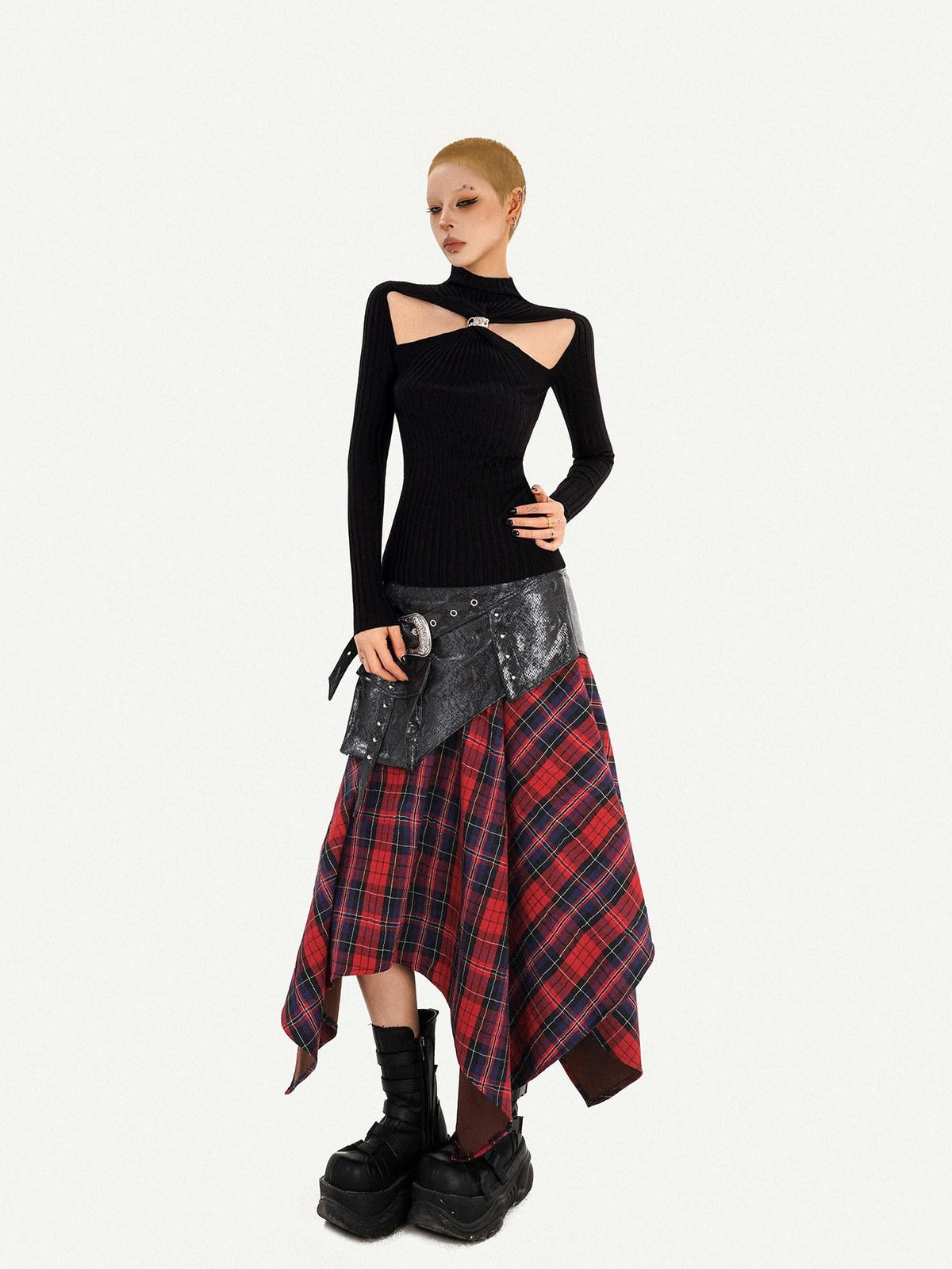 Nico Molly Black Cutout High Neck Slim Fit Women&