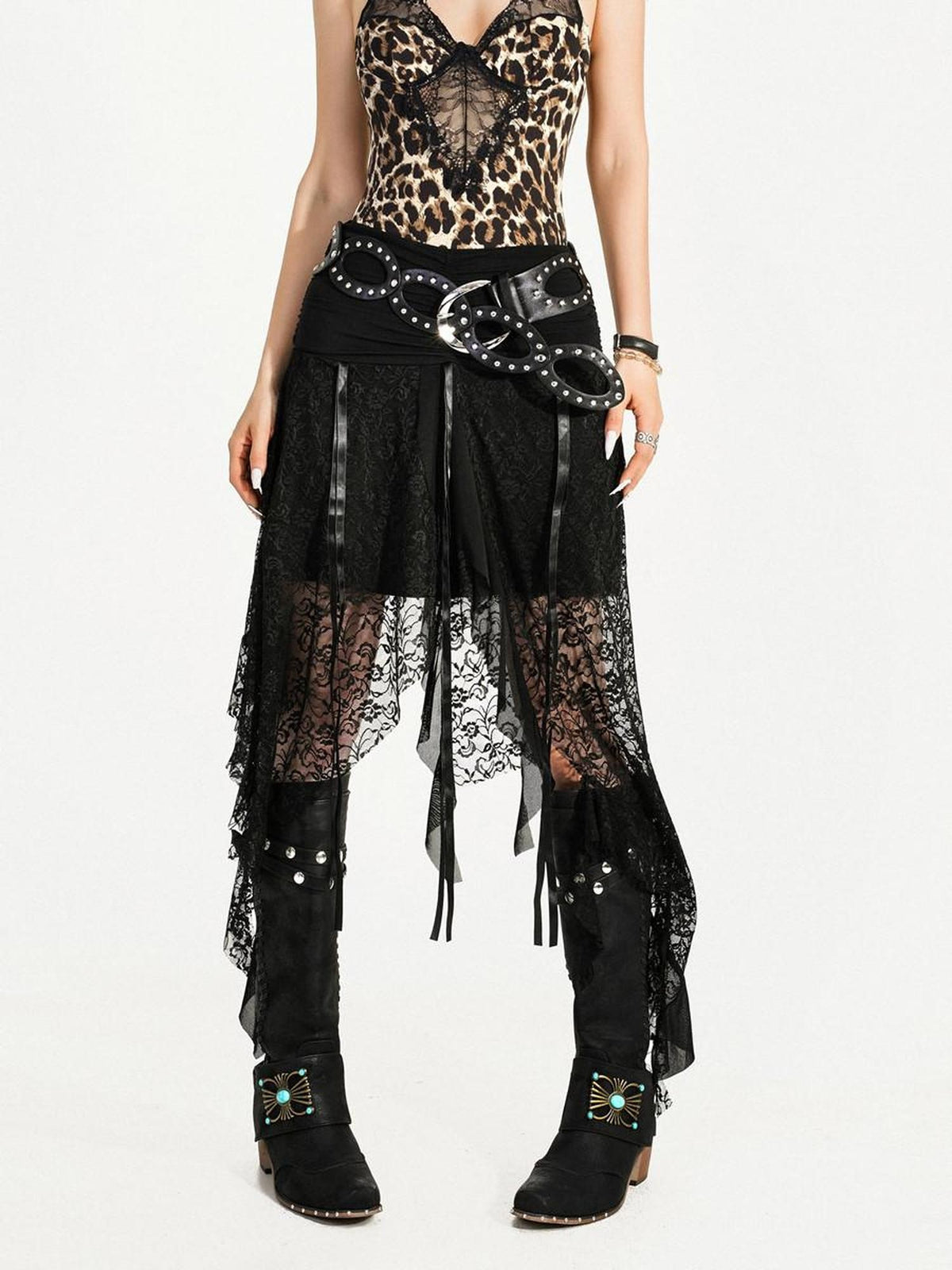 Nico Molly Cutout Rhinestone Vintage Round Ring Women&