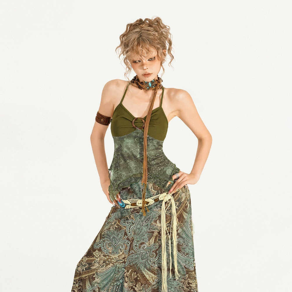 Nico_Molly_Dark_Green_Oil_Painting_Print_Wood_Ring_Cross_Back_Slim_Women&