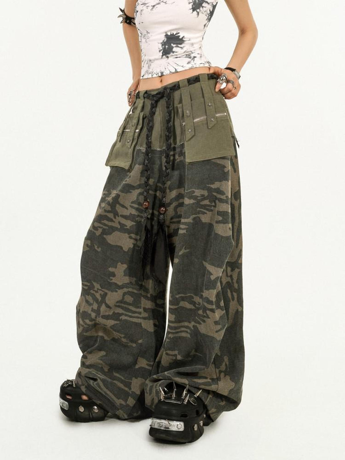 Nico Molly Deep Green Camouflage Multi Pocket Heavy Duty Cargo Women&