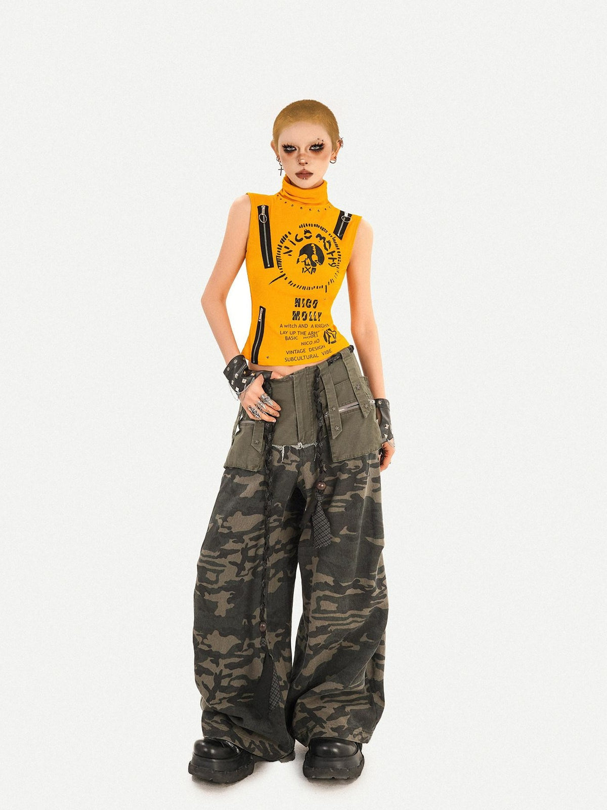 Nico Molly Orange Letter Print Zipper High Neck Slim Short Women&