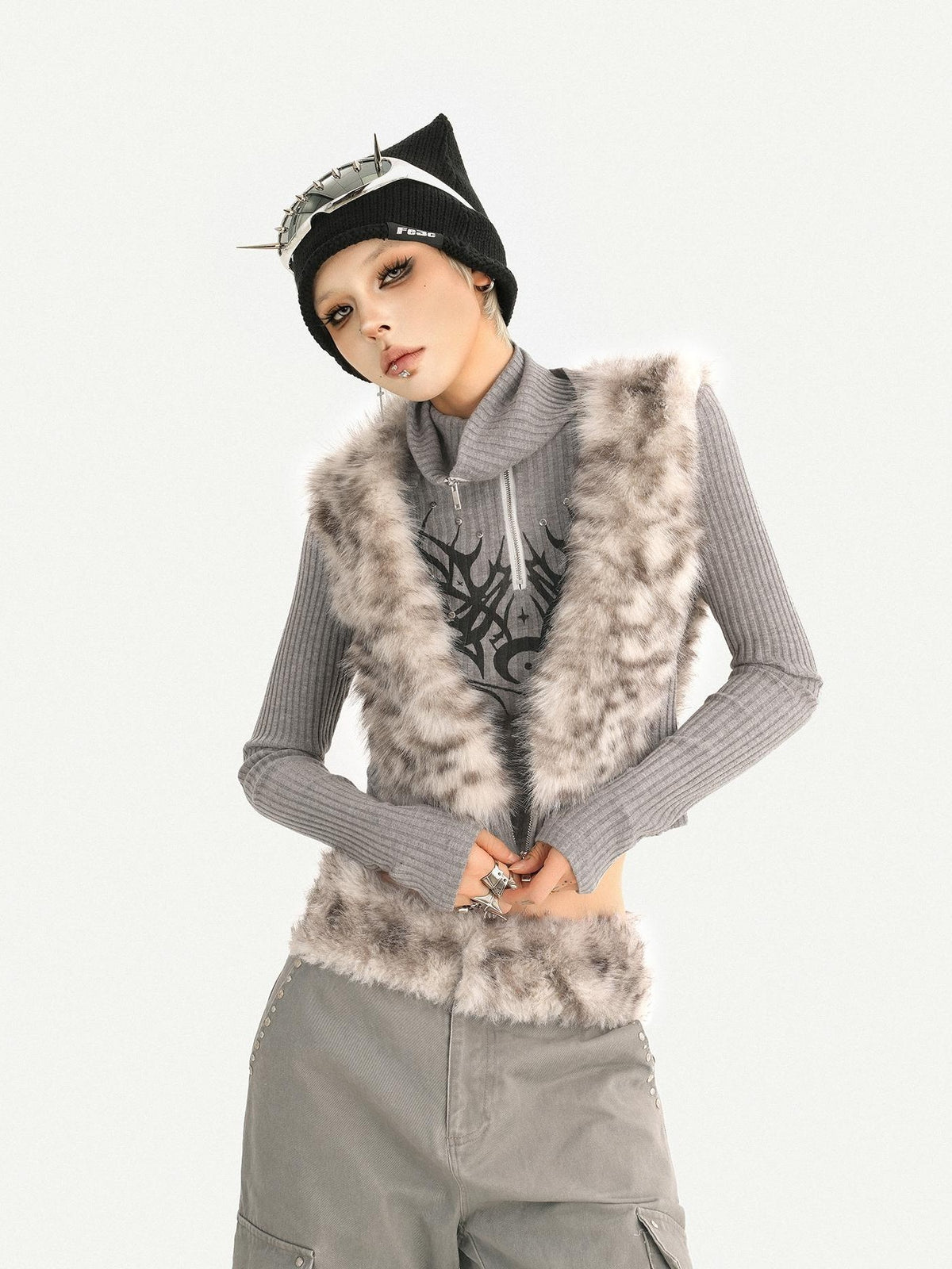 Nico Molly Plush Zippered Stand Collar Cropped Sleeveless Vest Women&