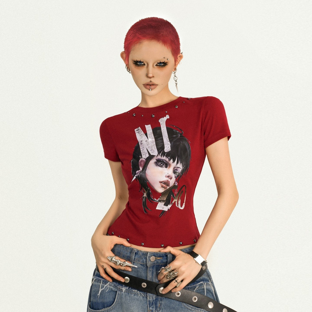 Nico_Molly_Portrait_Print_Round_Neck_Set_In_Shoulder_Women&