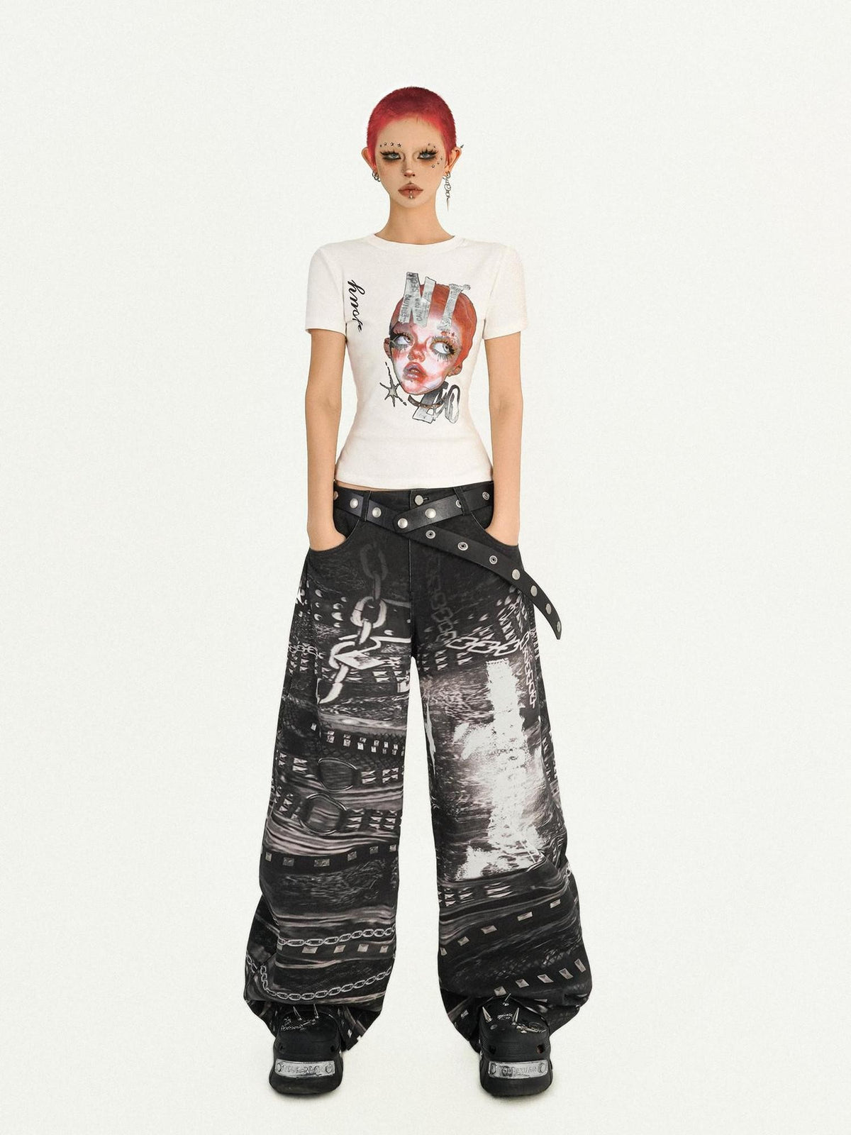 Nico Molly Portrait Print Round Neck Set In Shoulder Women&