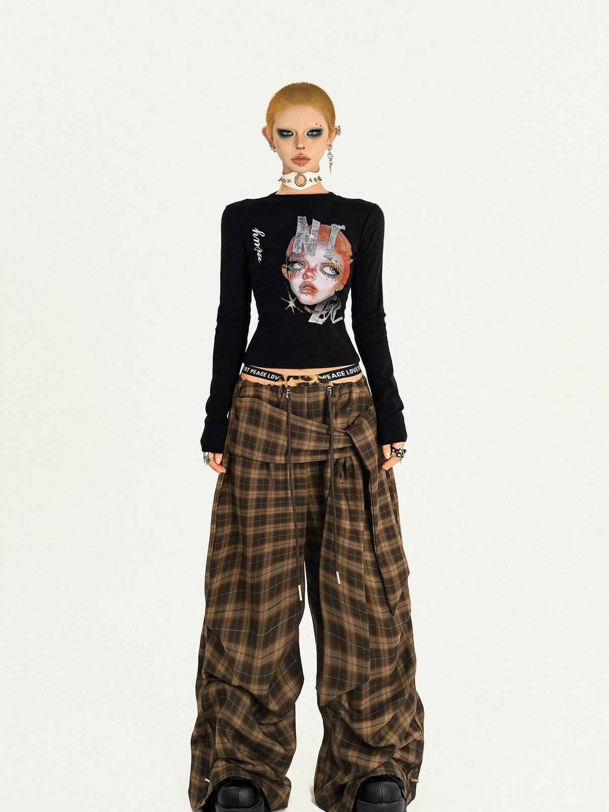Nico Molly Quirky Graphic Print Round Neck Slim Fit Women&