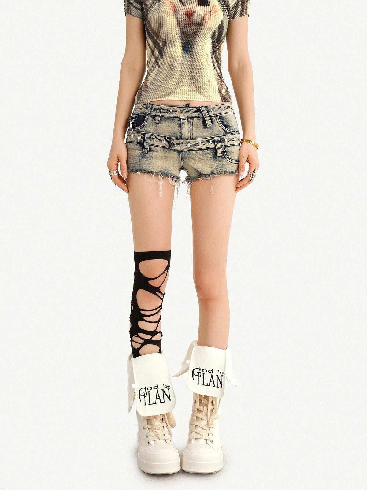 Nico Molly Vintage Slim Straight Distressed Raw Hem Low Waist Women&