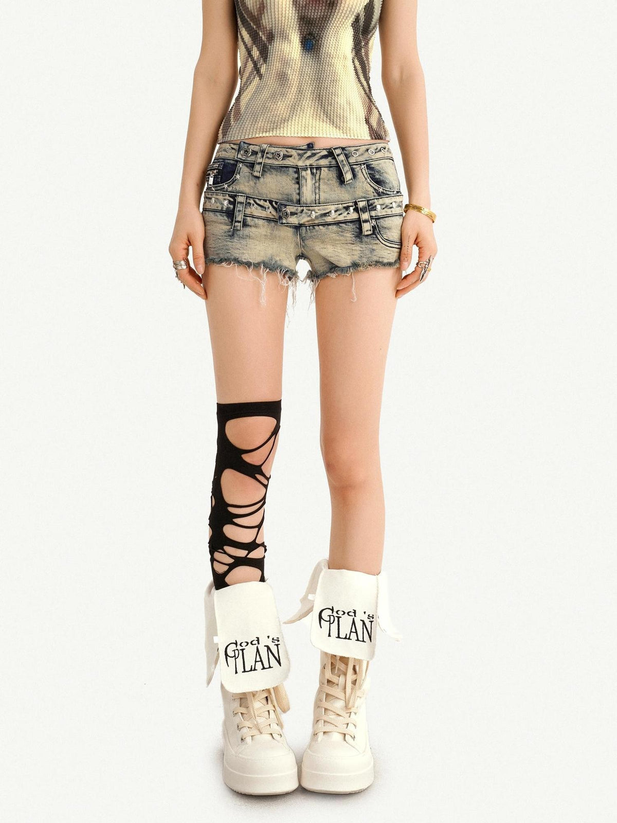 Nico Molly Vintage Slim Straight Distressed Raw Hem Low Waist Women&