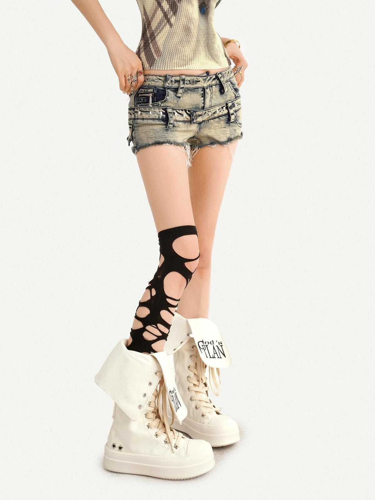 Nico Molly Vintage Slim Straight Distressed Raw Hem Low Waist Women&