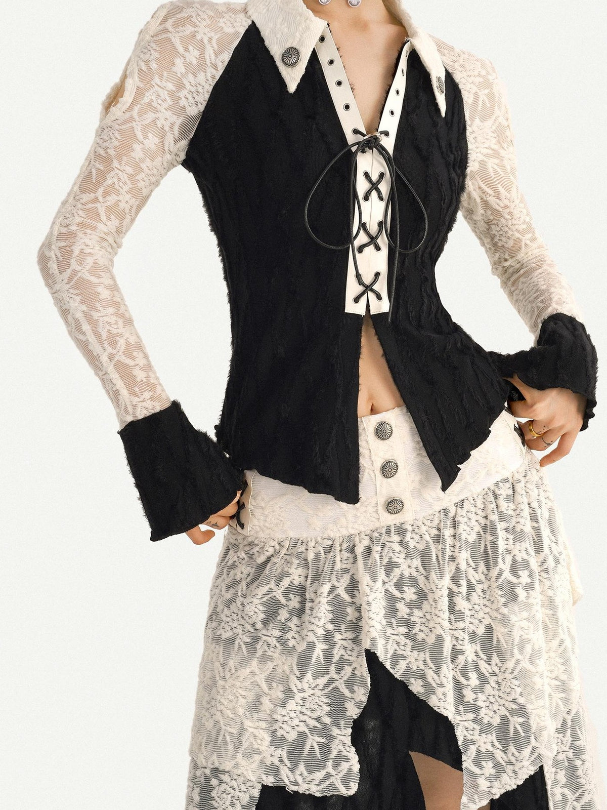 Nico Molly Vintage Spliced Ruffle Tie Bell Sleeve Women&