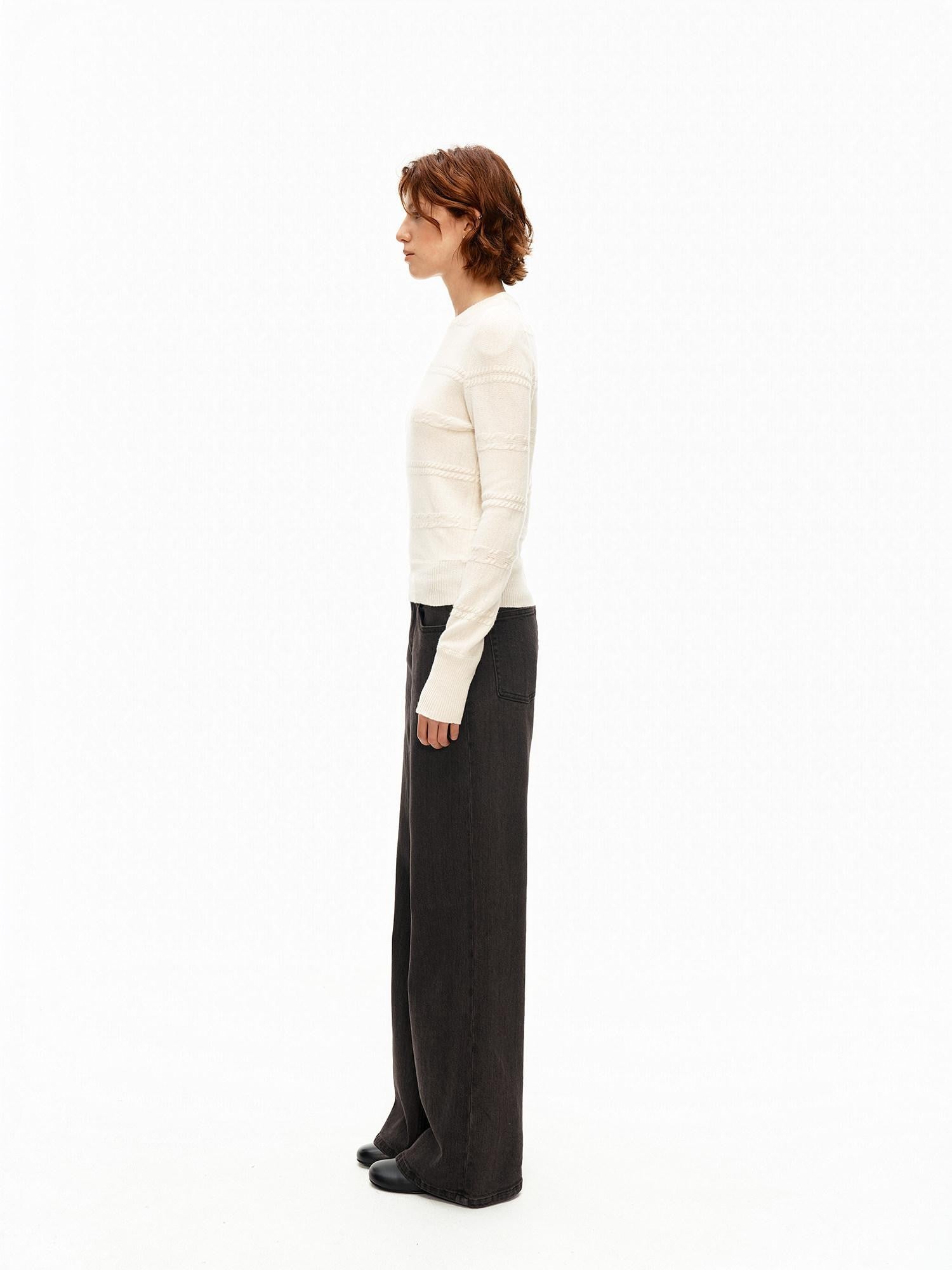 Northbutsouth 3d Embossed Textured Slim Fit Pullover Women&