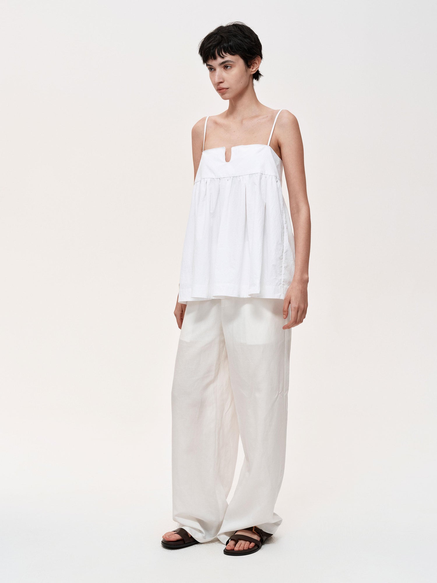 Northbutsouth Adjustable Straps U Shape Wire Modest Puff Sleeveless Top