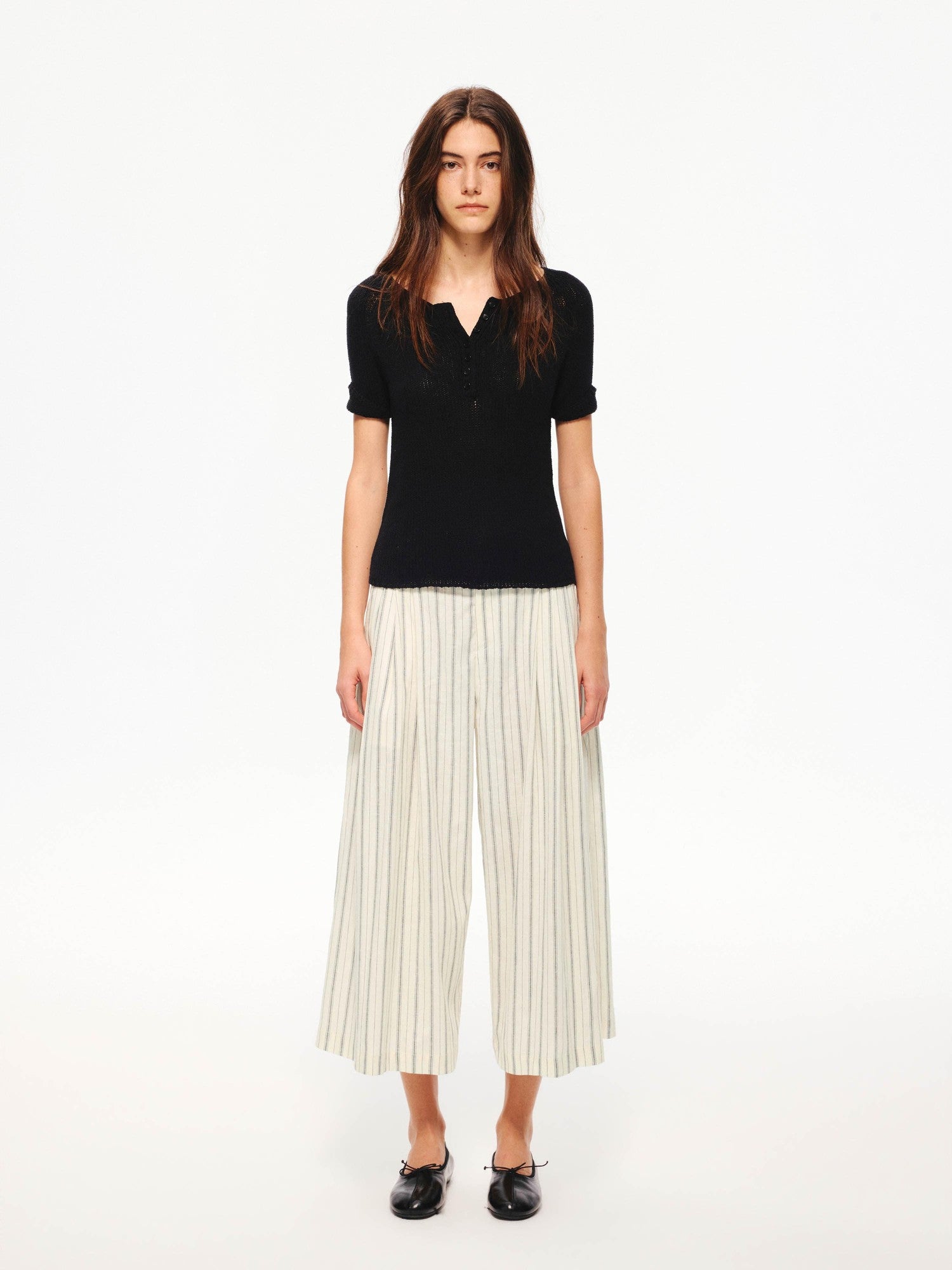 Northbutsouth Black White Striped Double Pleated Cropped Women&