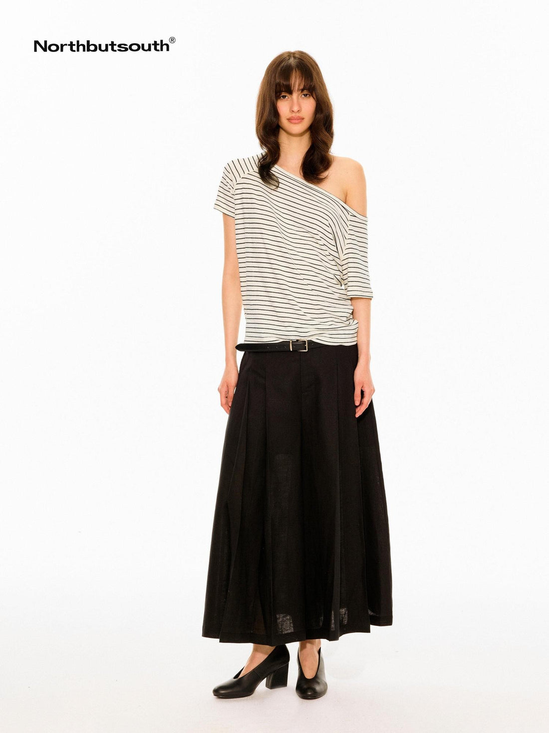 Northbutsouth Black White Striped Slanted Shoulder Women&