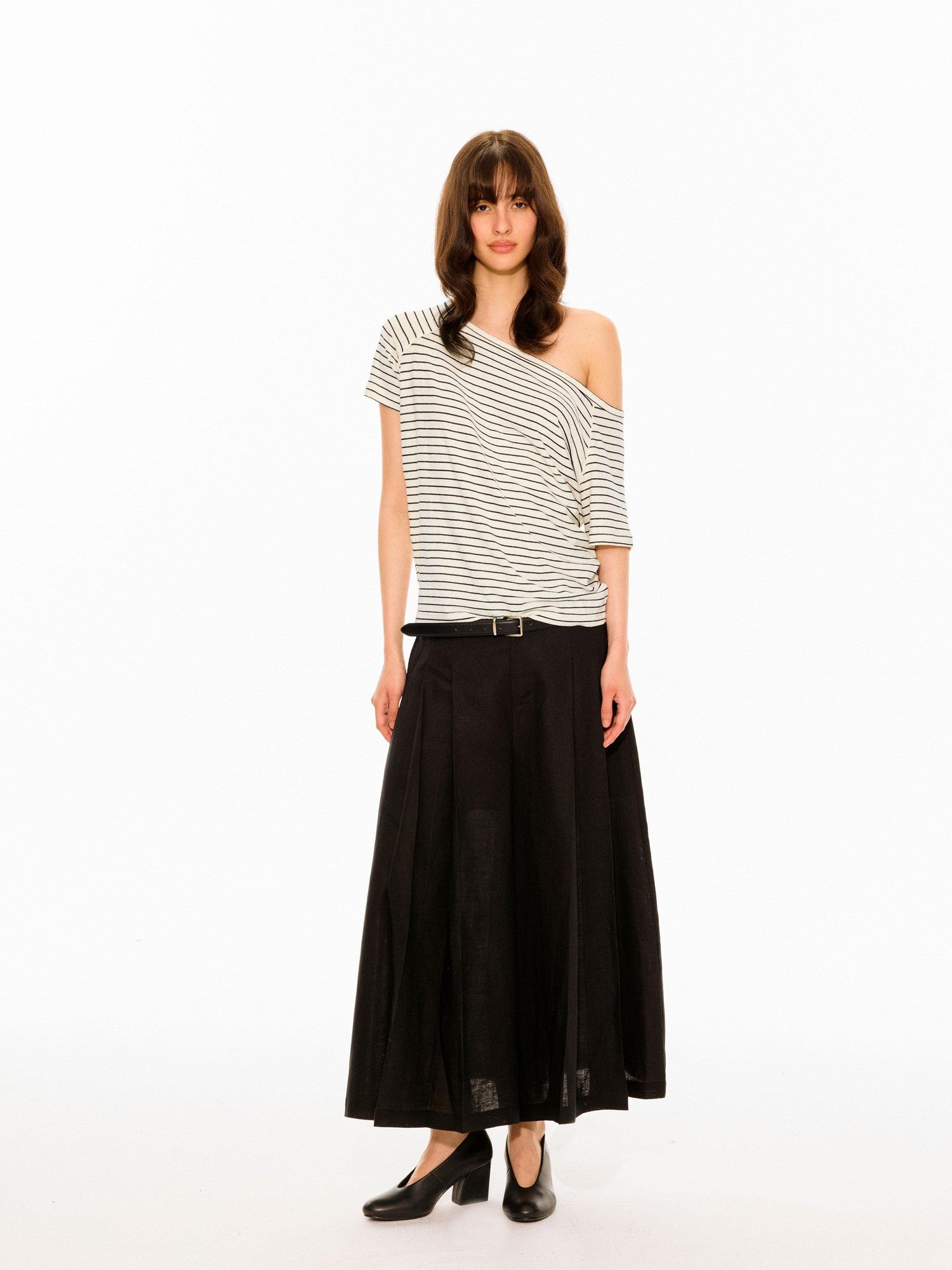 Northbutsouth Black White Striped Slanted Shoulder Women&