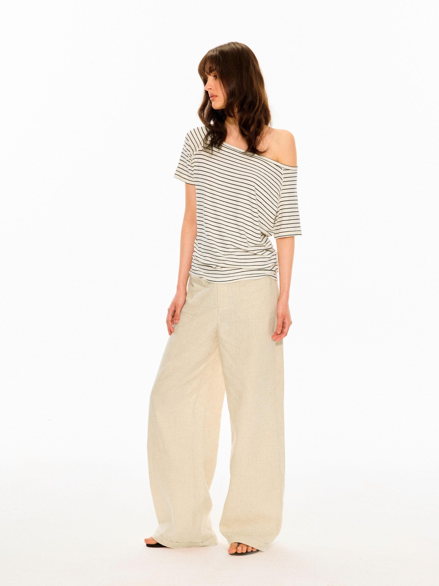 Northbutsouth Black White Striped Slanted Shoulder Women&