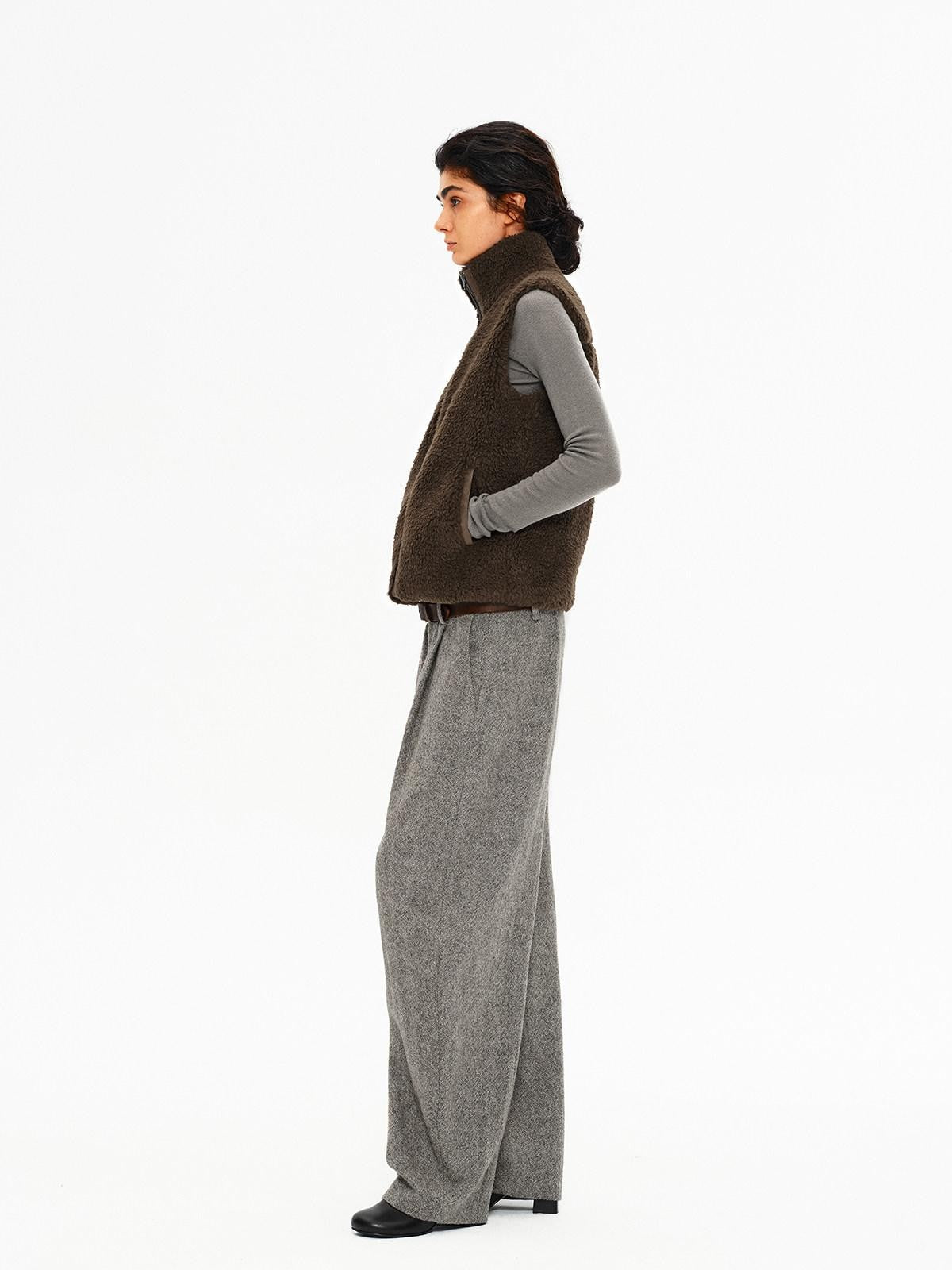 Northbutsouth Curly Plush High Collar Straight Cut Women&