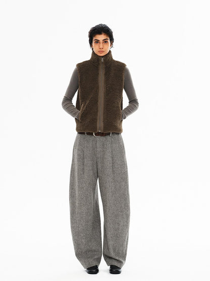 Northbutsouth Curly Plush High Collar Straight Cut Women&