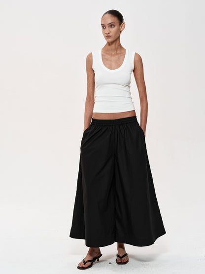 Northbutsouth Deep V Slim Fit Camisole In Three Colors