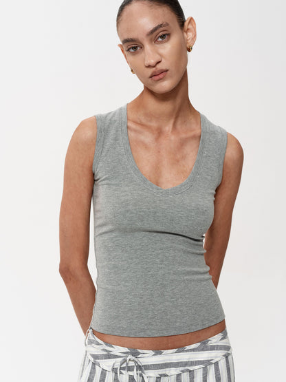Northbutsouth Deep V Slim Fit Camisole In Three Colors