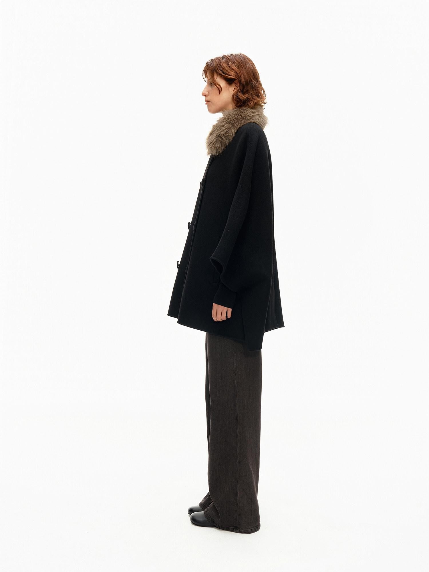 Northbutsouth Detachable Fur Collar Cape Batwing Women&